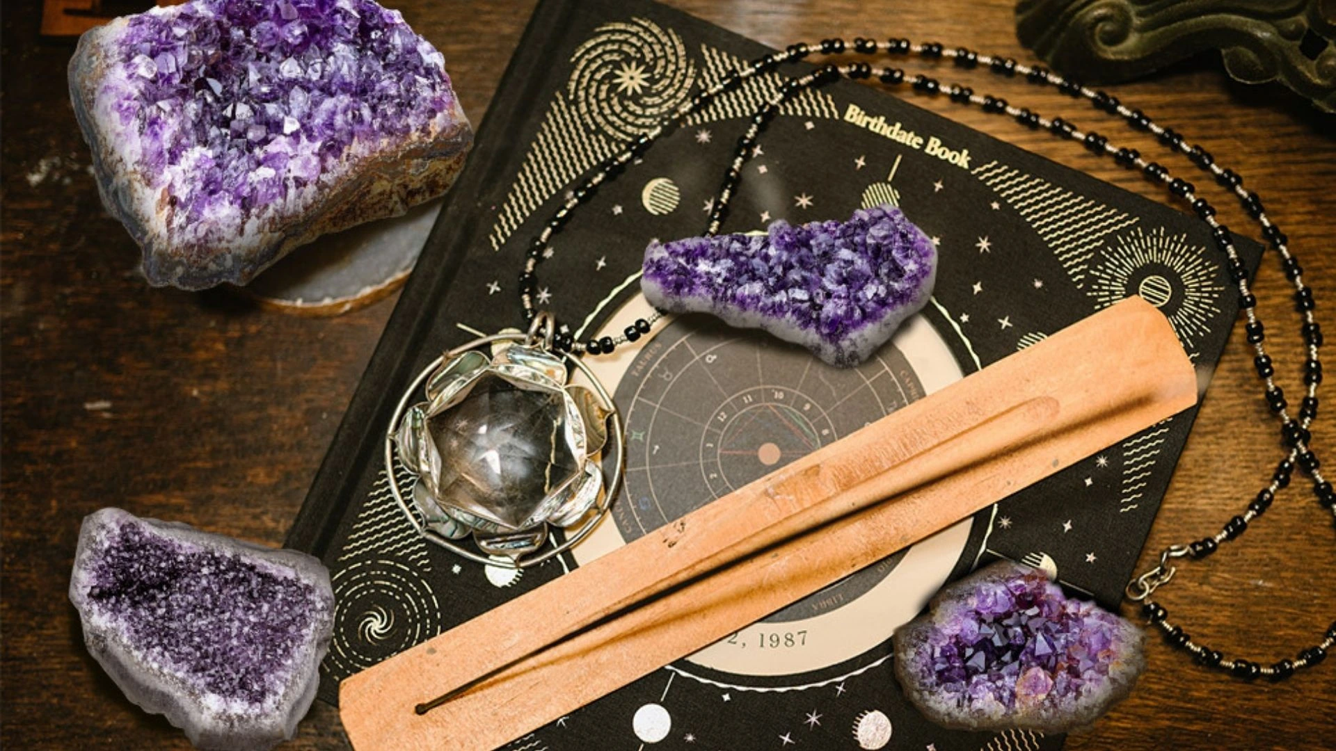 نماد سنگ آمیتیست