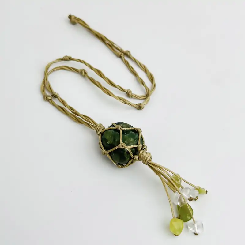 آویز ماشین یشم