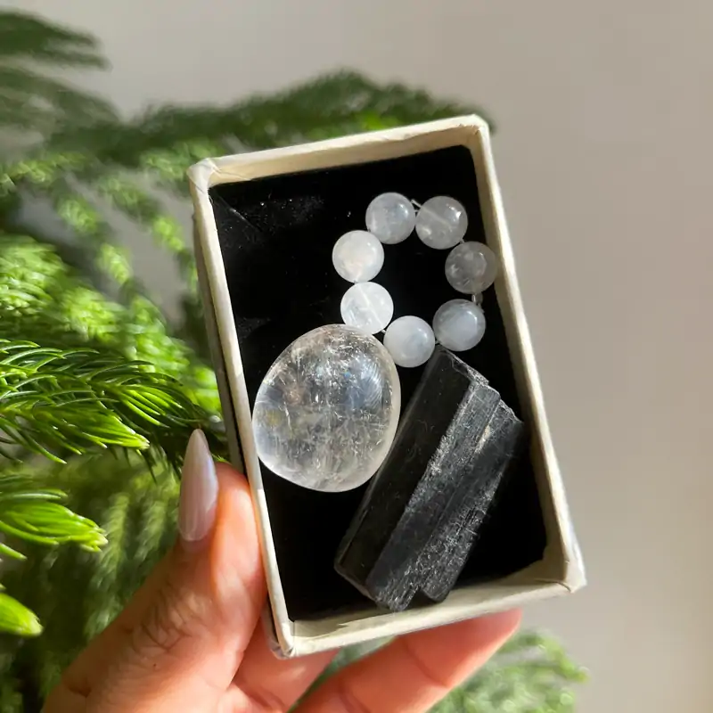 پک درمانگرقمر در عقرب