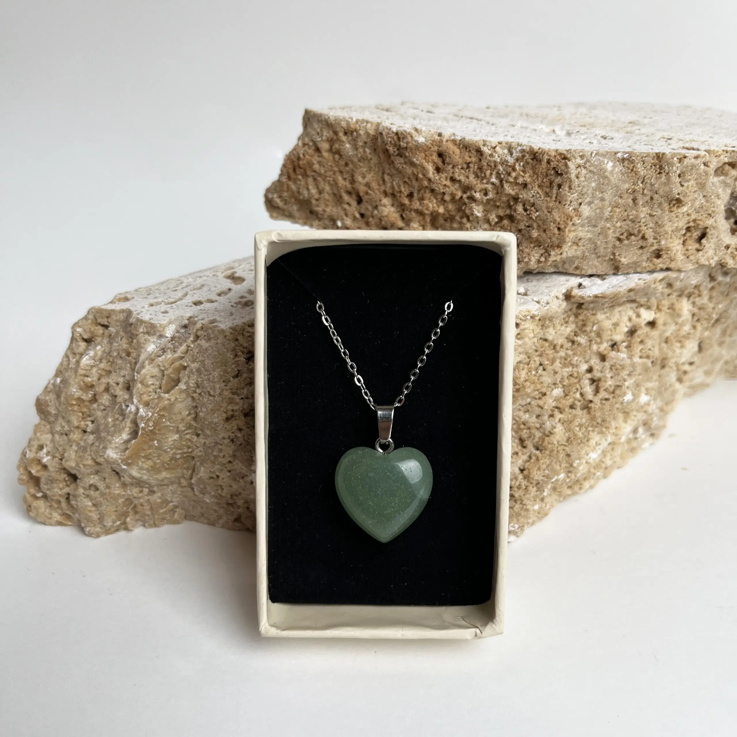 مدال سنگ اونتورین