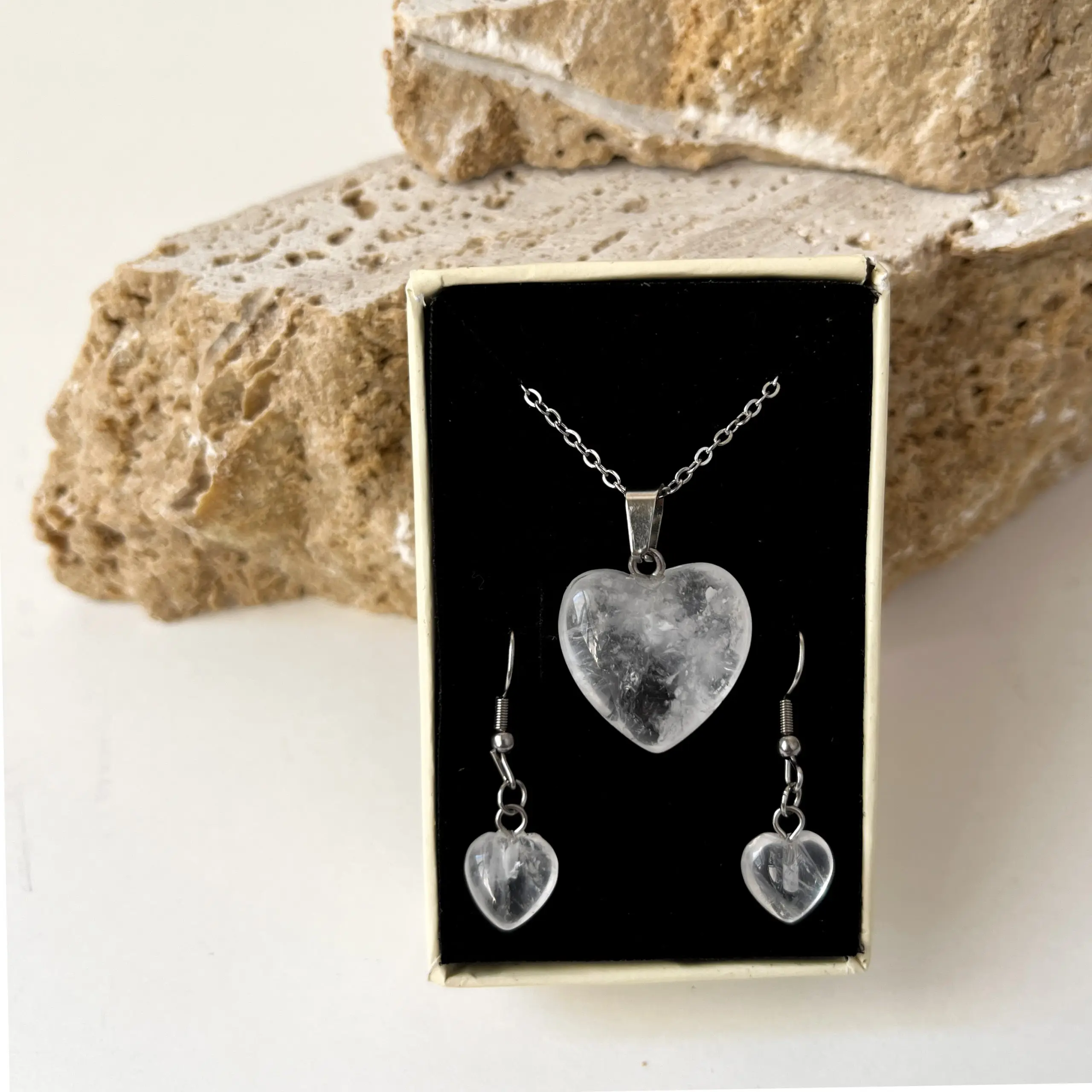 نیمست قلبی کوارتز شفاف