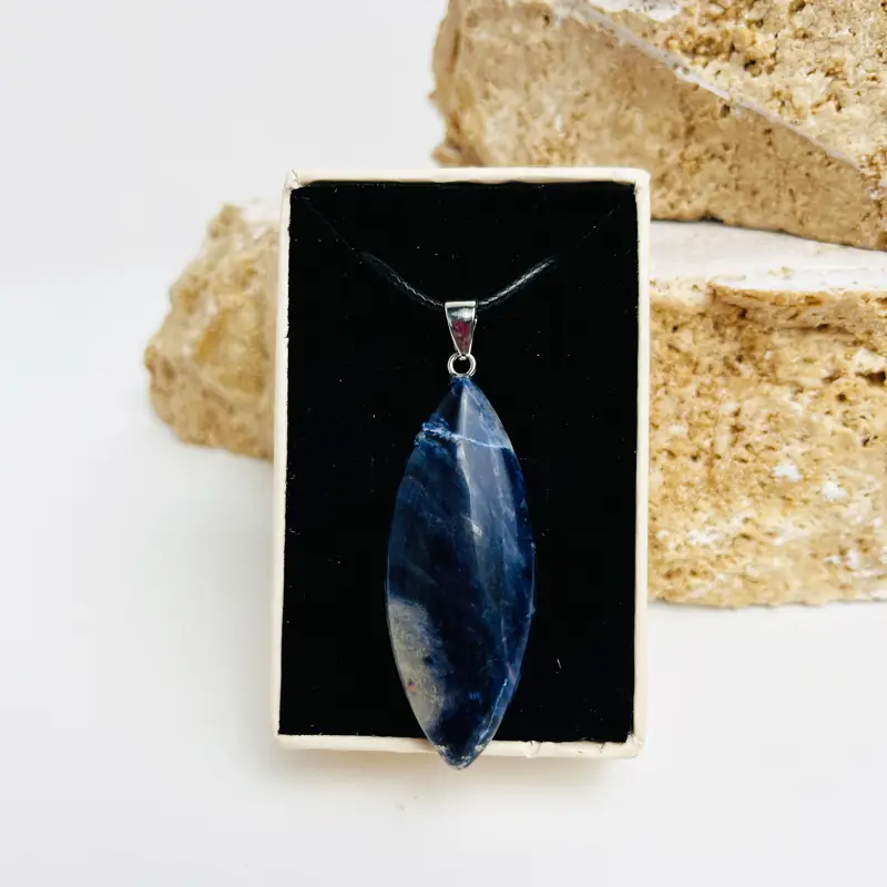 مدال برگی لاجورد