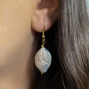 گوشواره مروارید باروک